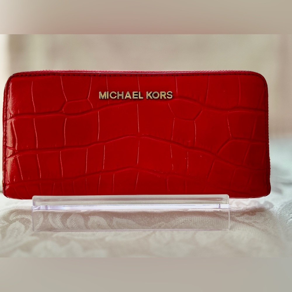 Michael Kors Red Croc-Pattern Zippy Wallet